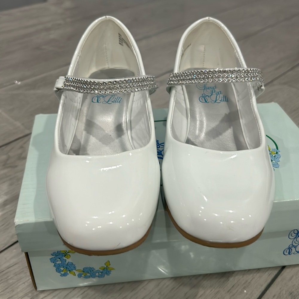 Girls dress shoes